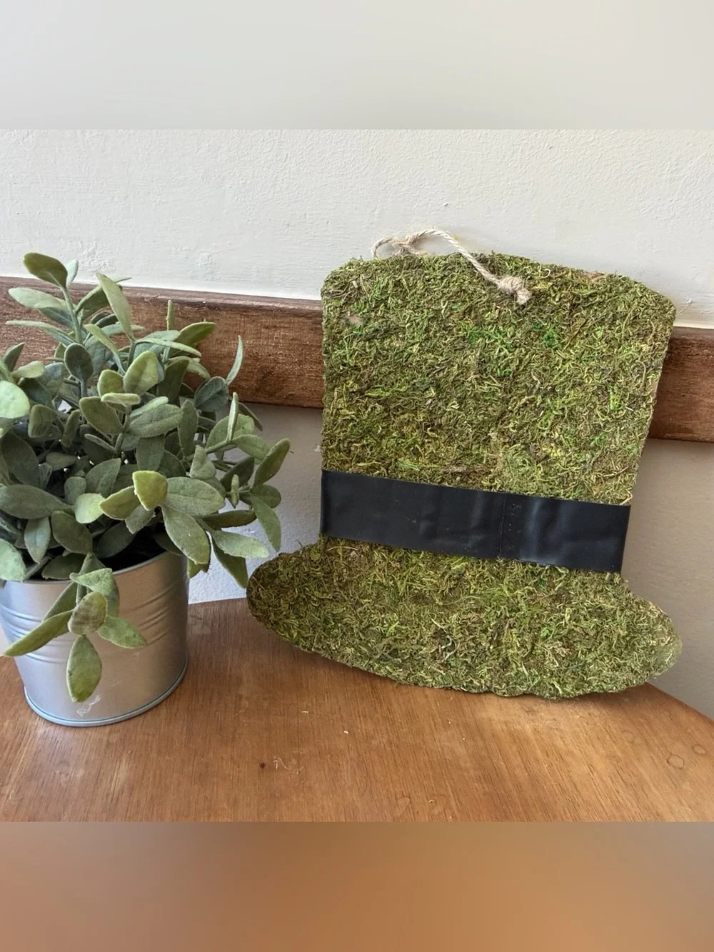 Moss Green Decorative Leprechaun Hat with Gold Buckle